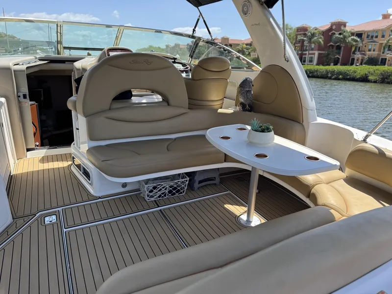 Slide: The Image of Sea Ray 380 Sundancer 2002 - 7368851