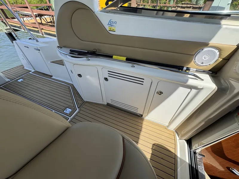 Slide: The Image of Sea Ray 380 Sundancer 2002 - 7368856