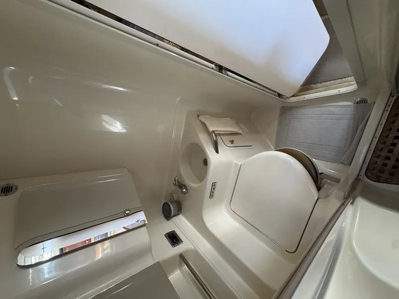 Slide: The Image of Sea Ray 380 Sundancer 2002 - 7368875