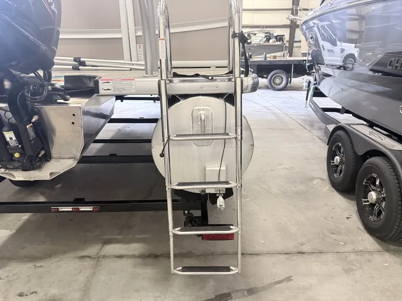 Slide: The Image of Premier 210 Sunsation 2023 - 7309868