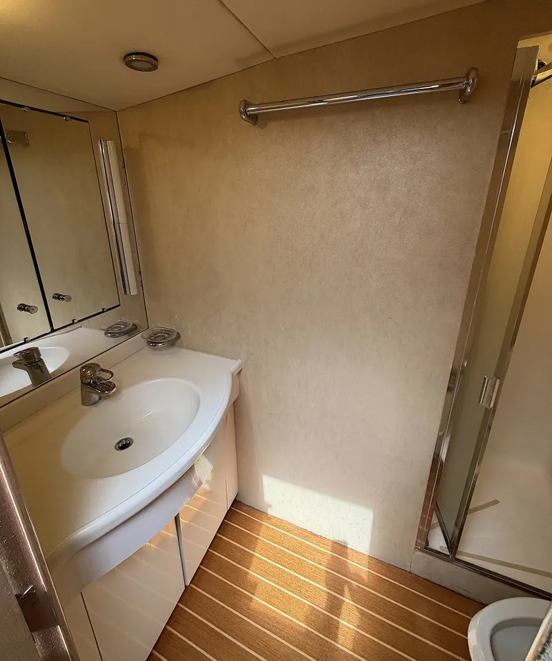 Slide: The Image of 020 Lower Deck Starboard Guest Head - 7309696