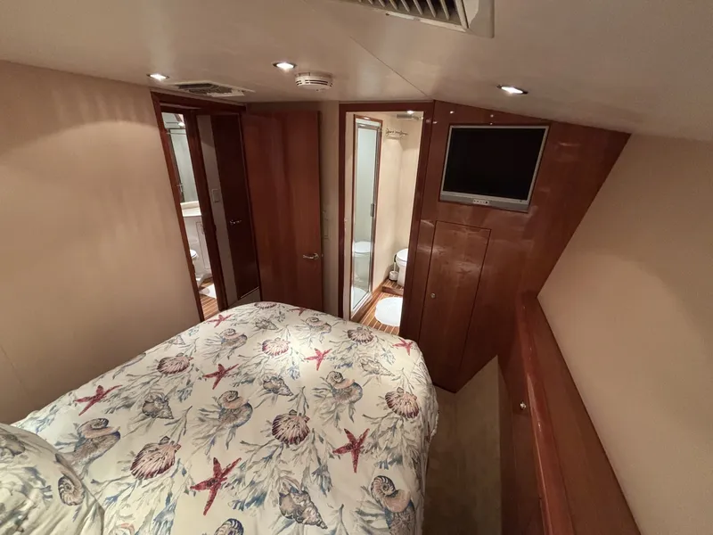 Slide: The Image of Hatteras Convertible 2005 - 7407465