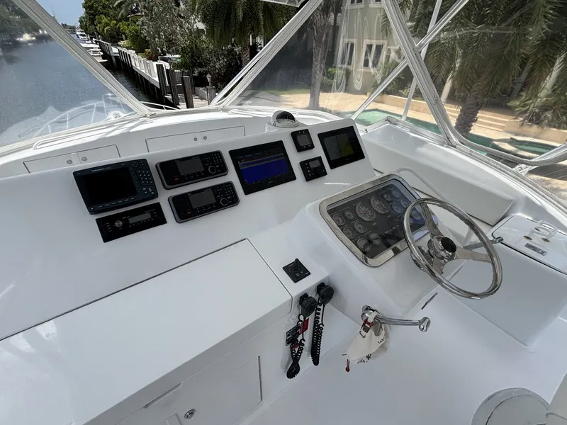 Slide: The Image of Hatteras Convertible 2005 - 7407468