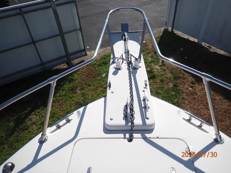 Slide: The Image of 22' Grady-White pulpit - 7350194