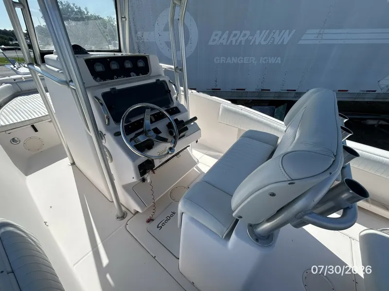 Slide: The Image of 22' Grady-White helm2 - 7350185