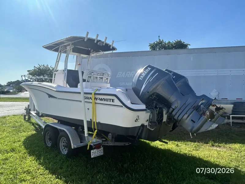 Slide: The Image of 22' Grady-White port aft profile - 7350190