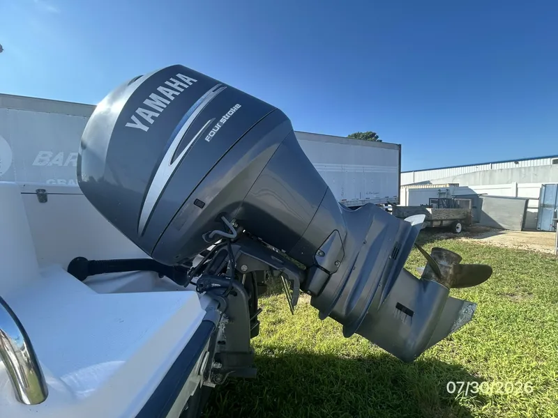 Slide: The Image of 22' Grady-White port outboard - 7350192