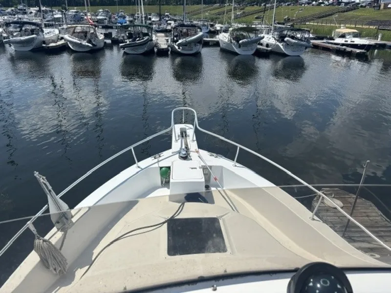 Slide: The Image of Mainship 390 2001 - 7356544