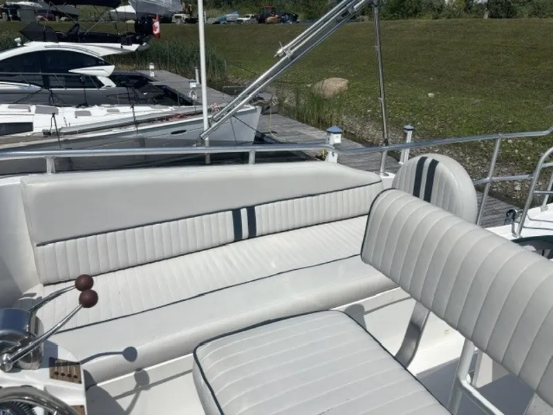 Slide: The Image of Mainship 390 2001 - 7356545