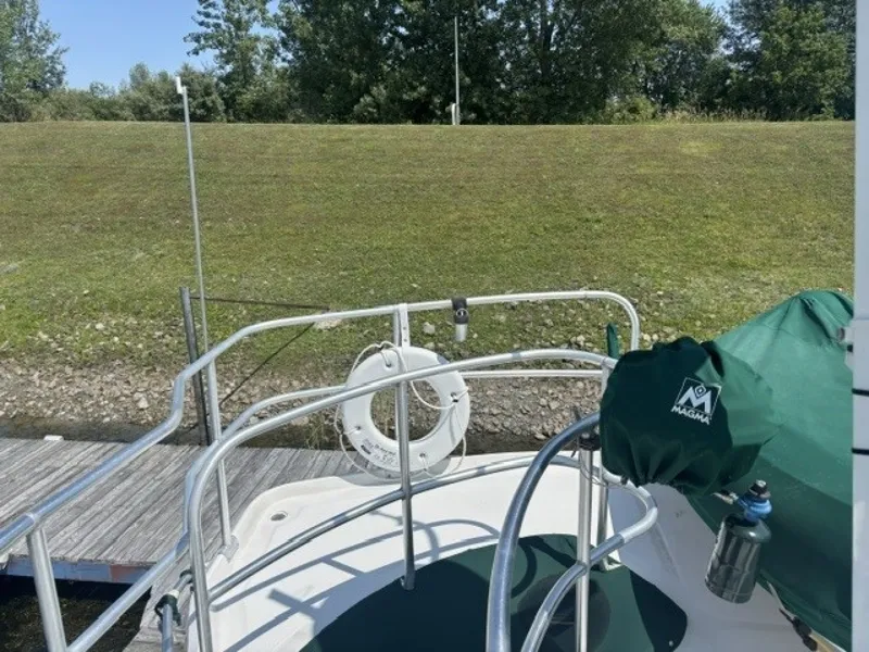 Slide: The Image of Mainship 390 2001 - 7356549