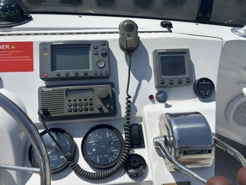 Slide: The Image of Mainship 390 2001 - 7356542