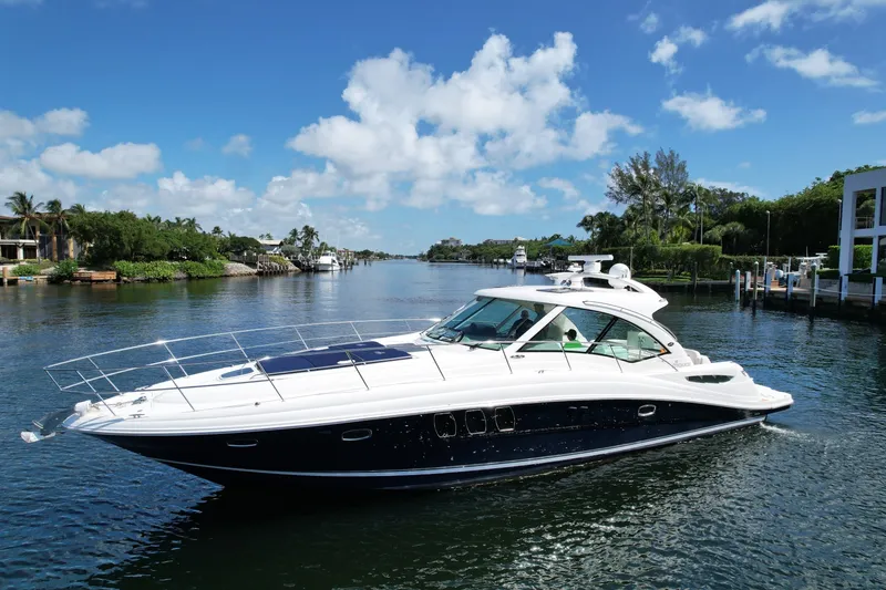 The Image of Sea Ray 48 2007 - 7397266