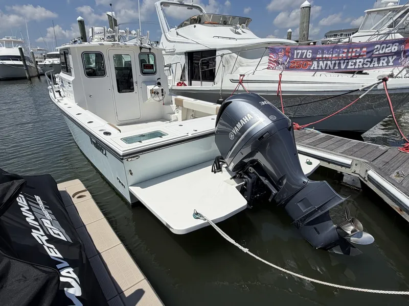 Slide: The Image of Parker Marine 2520 XLD Sport Cabin 2019 - 7367177