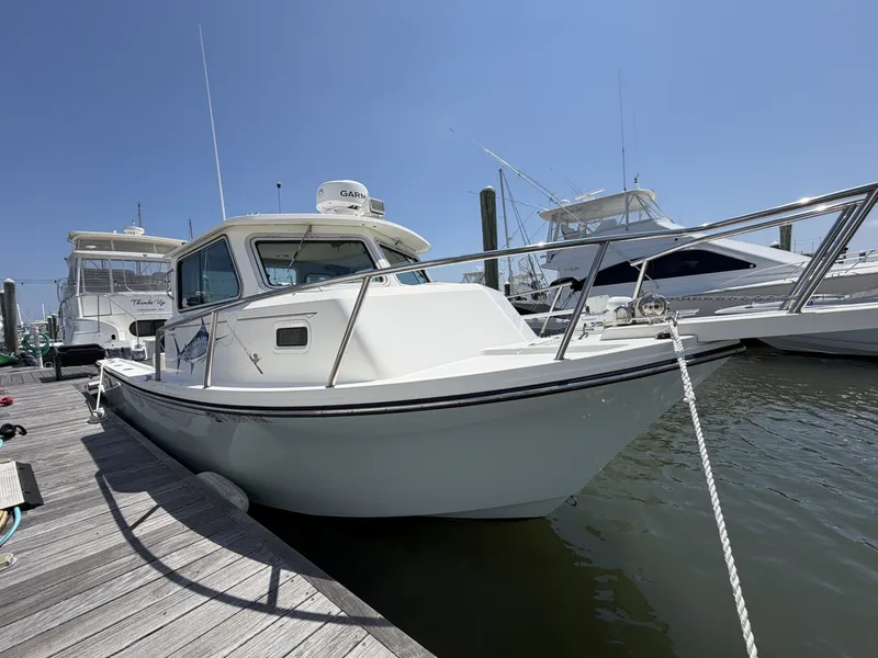 Slide: The Image of Parker Marine 2520 XLD Sport Cabin 2019 - 7367203