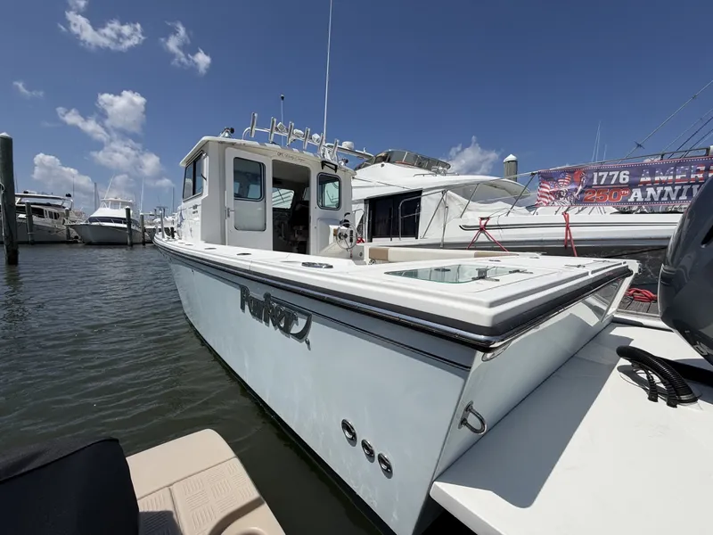 Slide: The Image of Parker Marine 2520 XLD Sport Cabin 2019 - 7367210