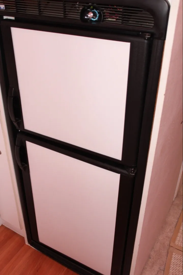 Slide: The Image of Fridge - 7368400