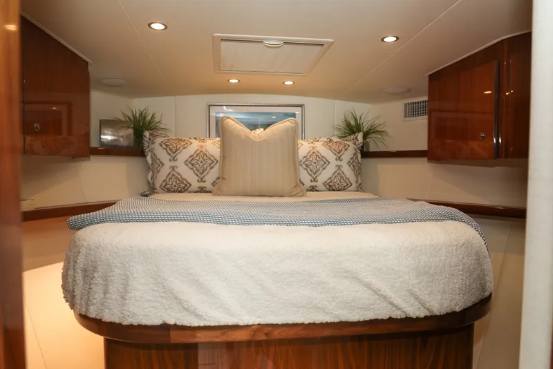 Slide: The Image of Viking 44 Sport Coupe 2020 - 7581903