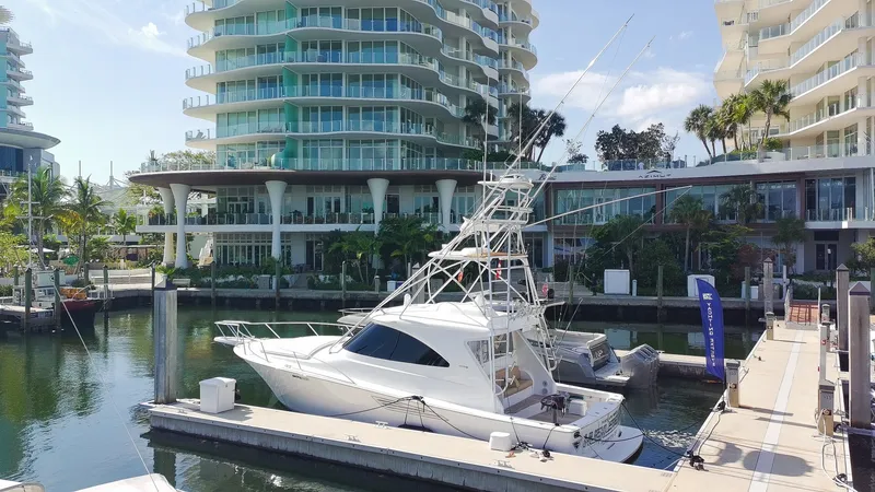 The Image of Viking 44 Sport Coupe 2020 - 7512323