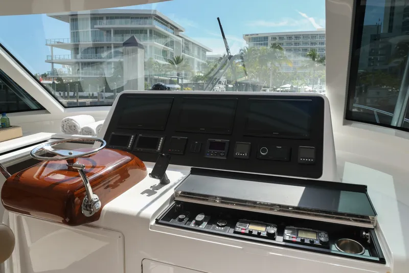 Slide: The Image of Viking 44 Sport Coupe 2020 - 7581878