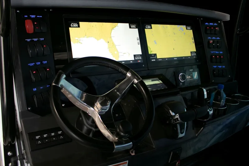 Slide: The Image of Blackfin 332 CC 2027 - 7368808
