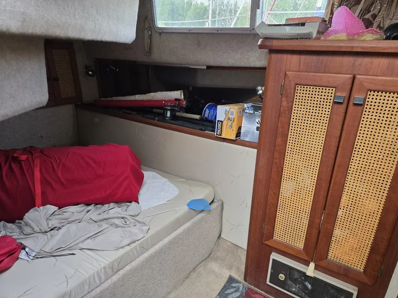 Slide: The Image of Bayliner 3870 1986 - 7369267