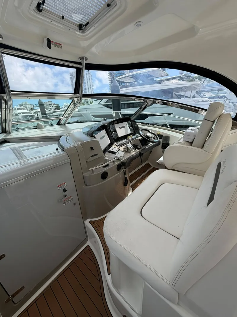 Slide: The Image of Sea Ray 40 2006 - 7376643