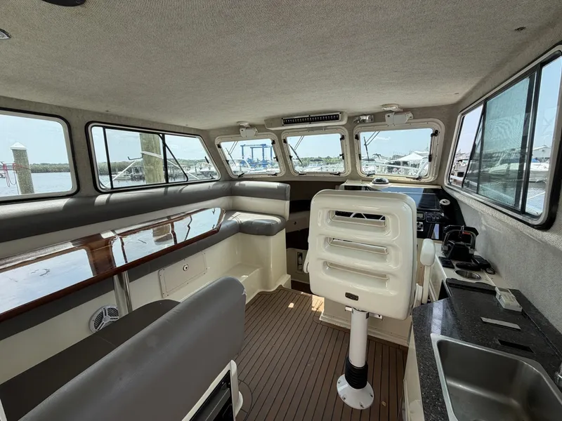 Slide: The Image of Parker Marine 3420 XLD Sport Cabin 2009 - 7385198