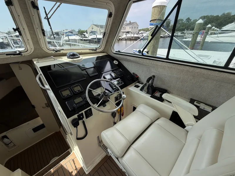 Slide: The Image of Parker Marine 3420 XLD Sport Cabin 2009 - 7385201