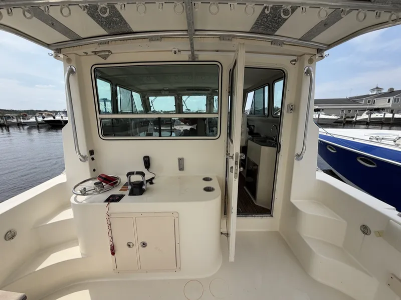 Slide: The Image of Parker Marine 3420 XLD Sport Cabin 2009 - 7385188