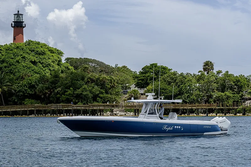 Slide: The Image of Intrepid 375 Nomad FE 2023 - 7385347