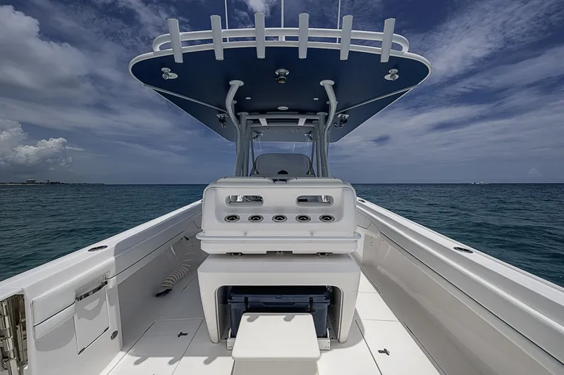 Slide: The Image of Intrepid 375 Nomad FE 2023 - 7385340