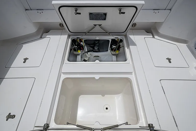 Slide: The Image of Intrepid 375 Nomad FE 2023 - 7385335