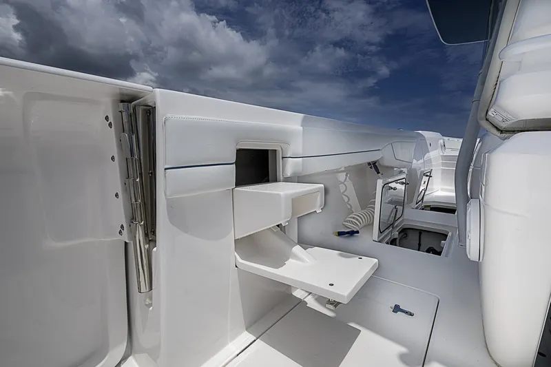 Slide: The Image of Intrepid 375 Nomad FE 2023 - 7385336