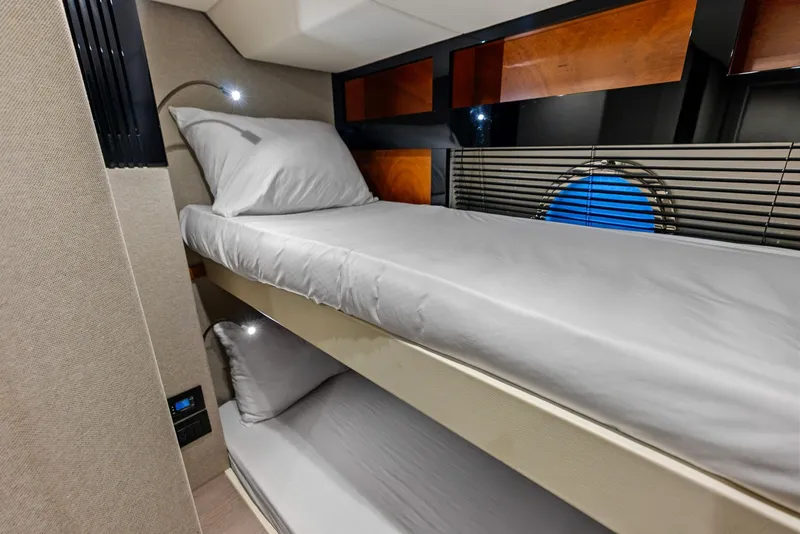 Slide: The Image of Azimut Magellano 66 2021 - 7385956