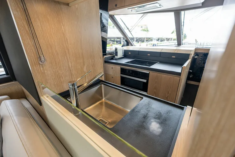 Slide: The Image of Azimut Magellano 66 2021 - 7385933