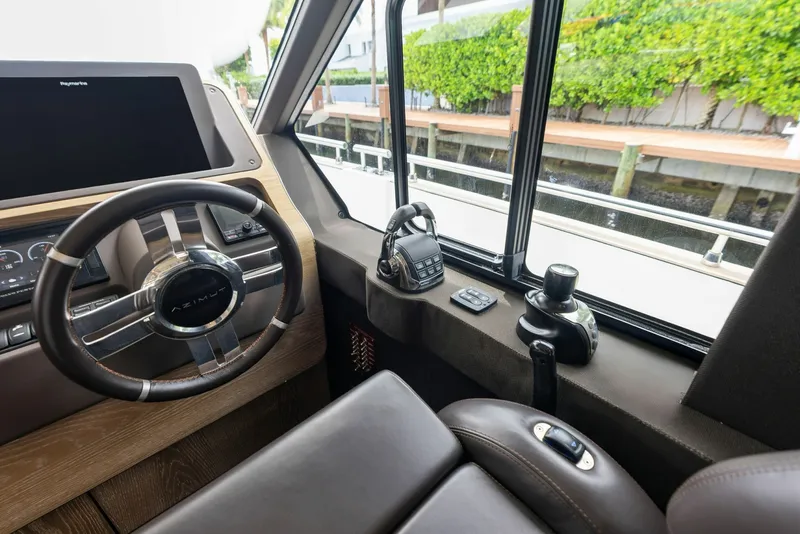 Slide: The Image of Azimut Magellano 66 2021 - 7385923