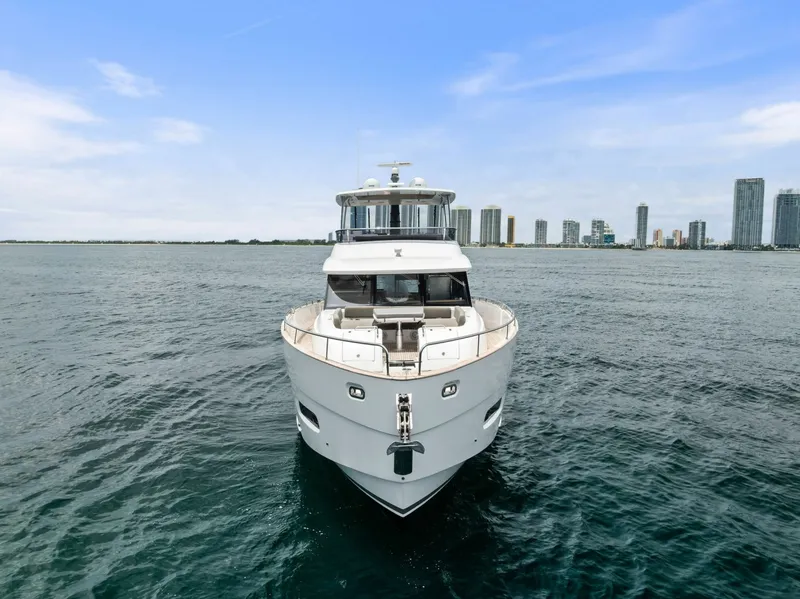 Slide: The Image of Azimut Magellano 66 2021 - 7385494