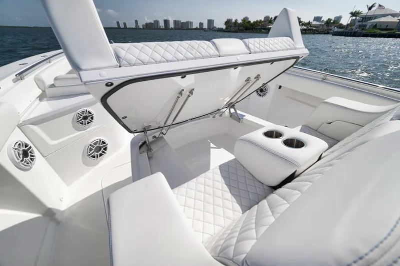 Slide: The Image of HCB 53 Suenos 2023 - 7385594