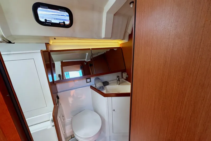 Slide: The Image of Beneteau Oceanis 46.1 2020 - 7385821