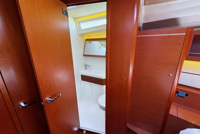 Slide: The Image of Beneteau Oceanis 46.1 2020 - 7385804