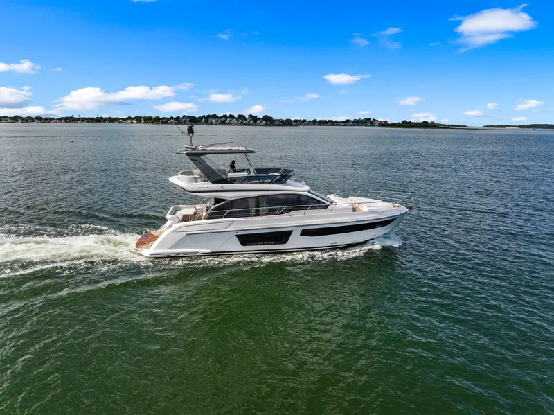Slide: The Image of Azimut Fly 53 2027 - 7454893