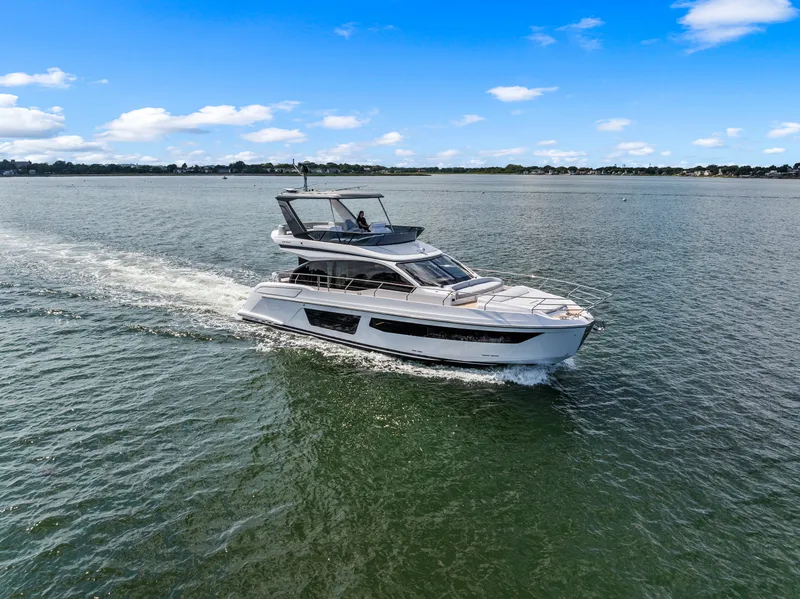 Slide: The Image of Azimut Fly 53 2027 - 7454892