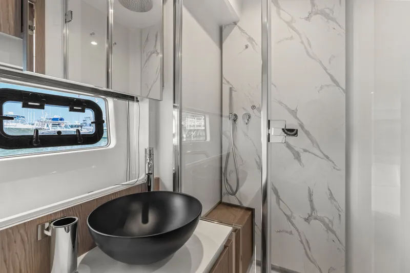 Slide: The Image of Azimut Fly 53 2027 - 7454891