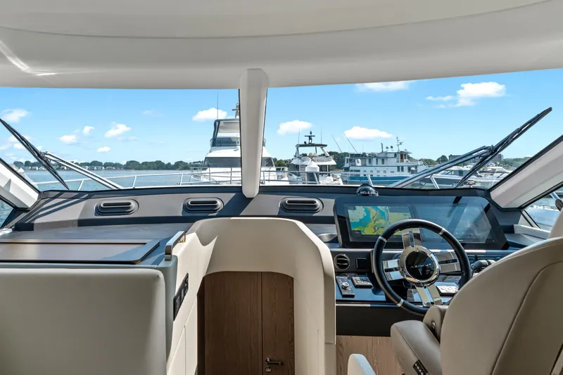 Slide: The Image of Azimut Fly 53 2027 - 7454875