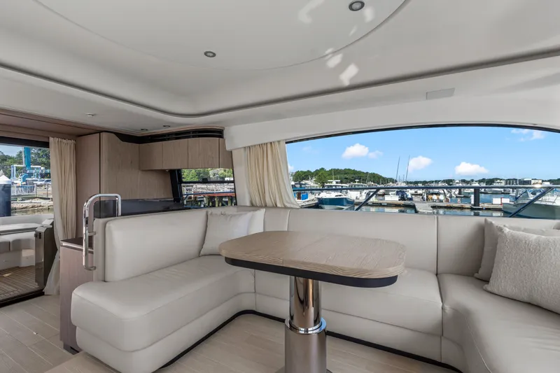Slide: The Image of Azimut Fly 53 2027 - 7454867