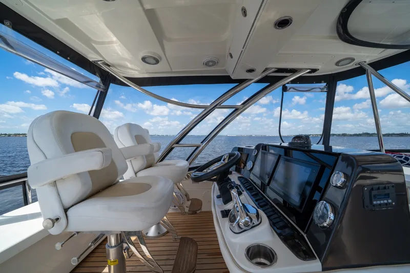 Slide: The Image of Sea Ray 470 Sedan Bridge 2008 - 7464359