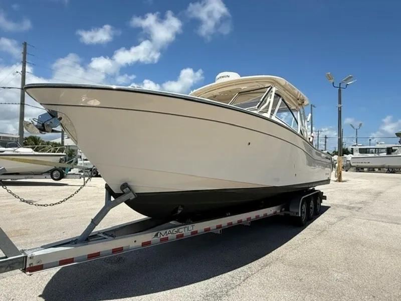 Slide: The Image of Grady-White 307 Freedom - Sea Sweet II 2023 Grady-White 307 Freedom - Sea Sweet II - 7400521