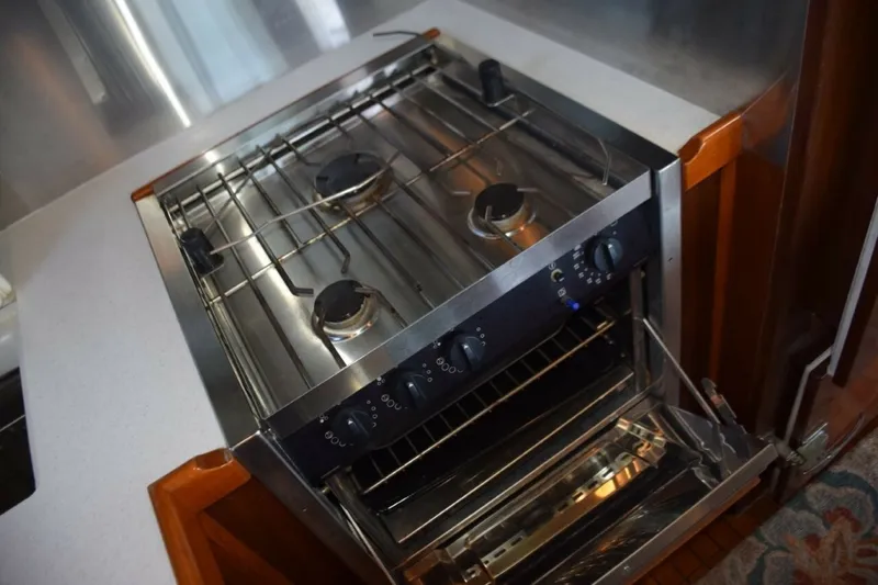 Slide: The Image of Force 10 Gas Range Has A Full Oved - 7509702