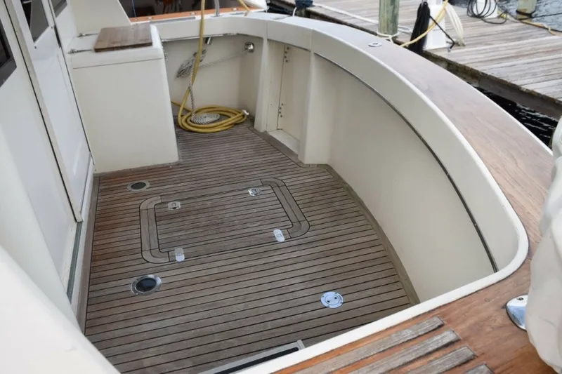 Slide: The Image of Teak Cockpit Sole And Coverboards, Boarding Treads To Either Side, Cockpit Freezer, Hatch To Lazarette - 7509685