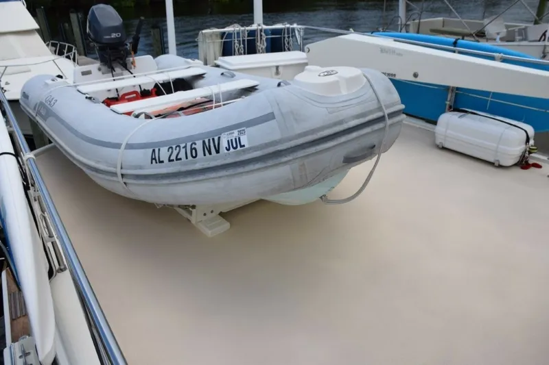 Slide: The Image of AB Tender Mounted Aft - 7509759